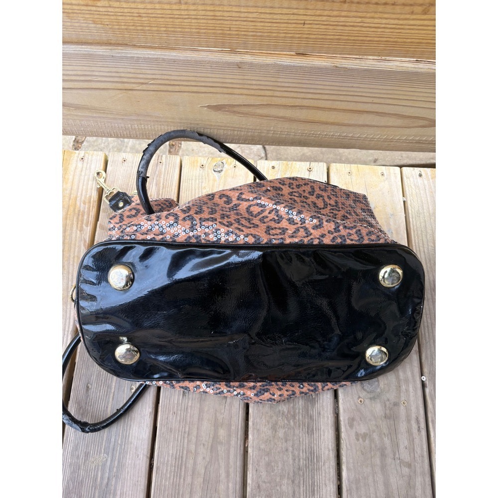 Betsey Johnson Leopard Print Sequin Shoulder Bag Black Patent Trim Gold Hardware - Picture 15 of 15